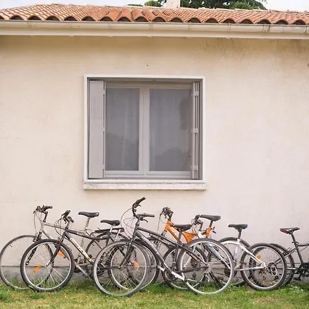 农家乐 Demilenise - *