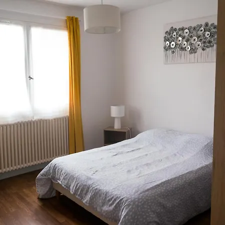 Demilenise - *