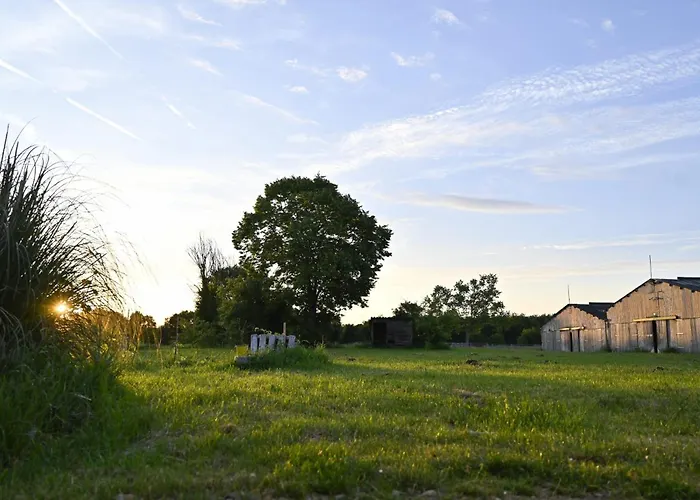 Feriegård Demilenise - *
